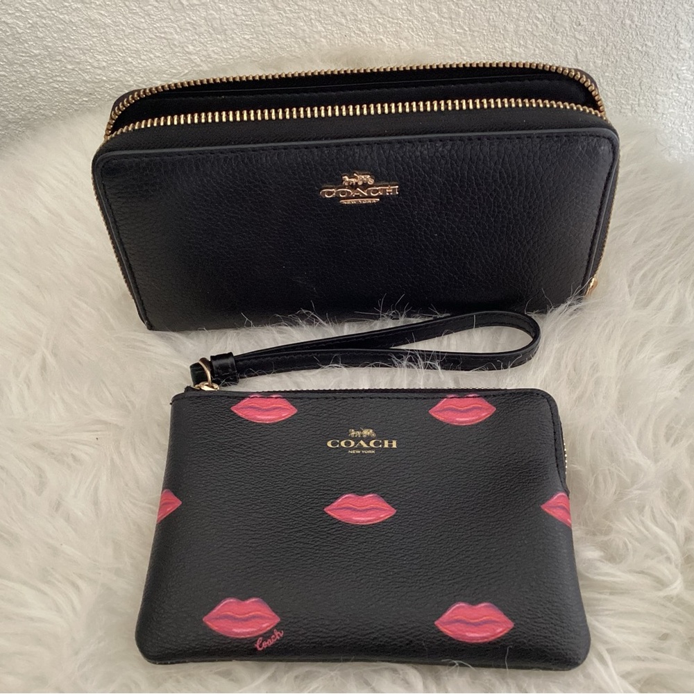 Large coach, wallet, wristlet,